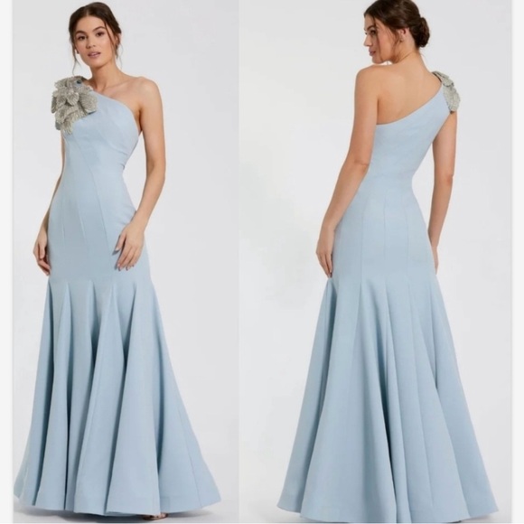 Mac Duggal 11810Blue Crepe One Shoulder Gown With Crystal Flower Womens 4 NWT - Picture 1 of 9